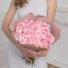 Букет из 25 парфюмированных пионовидных роз Pink O'Hara в Тюмени